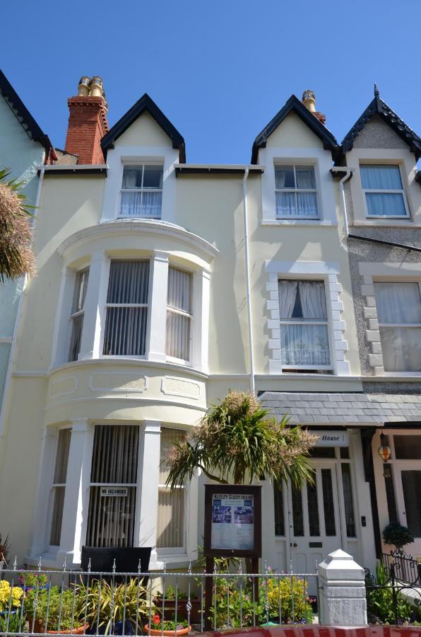 Audley Guest House Llandudno Exterior photo